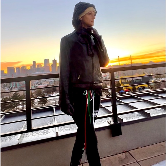 Meet your Posher, Rebecca - Picture 1 of 9